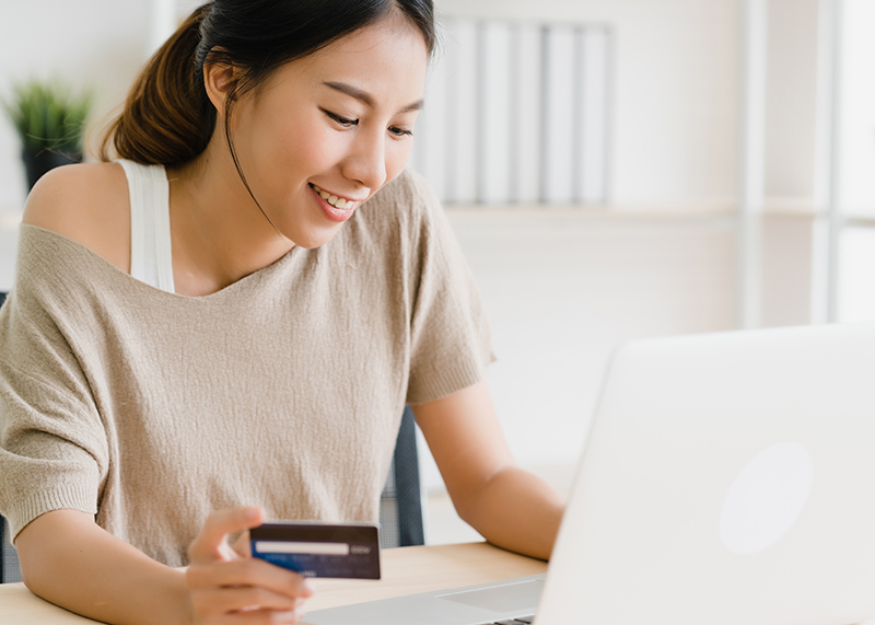 Propane Customer in North Texas Signing Payment Plan
